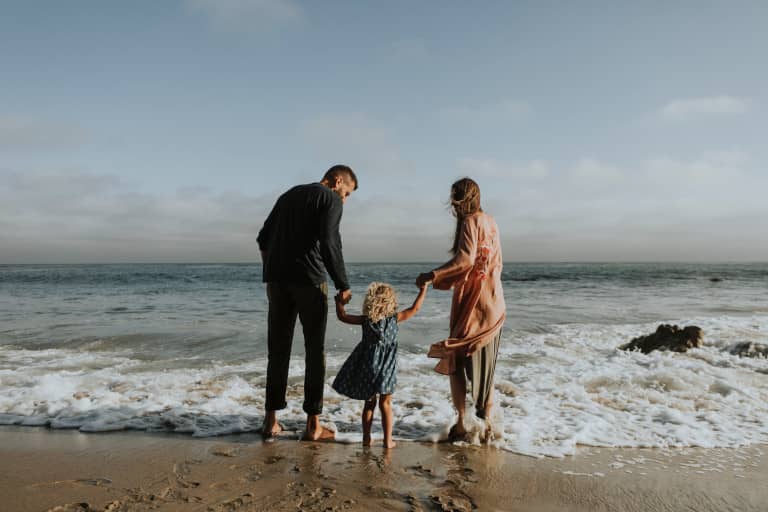 parents setting boundaries with child